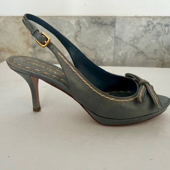 PRADA Blue Leather Heels Straps peep toe with bow accent - Picture 4 of 6